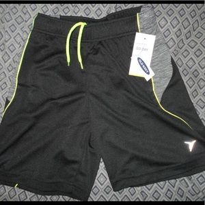 Boys 6-7 black Athletic Shorts
